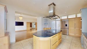 Photo 15- click for photo gallery